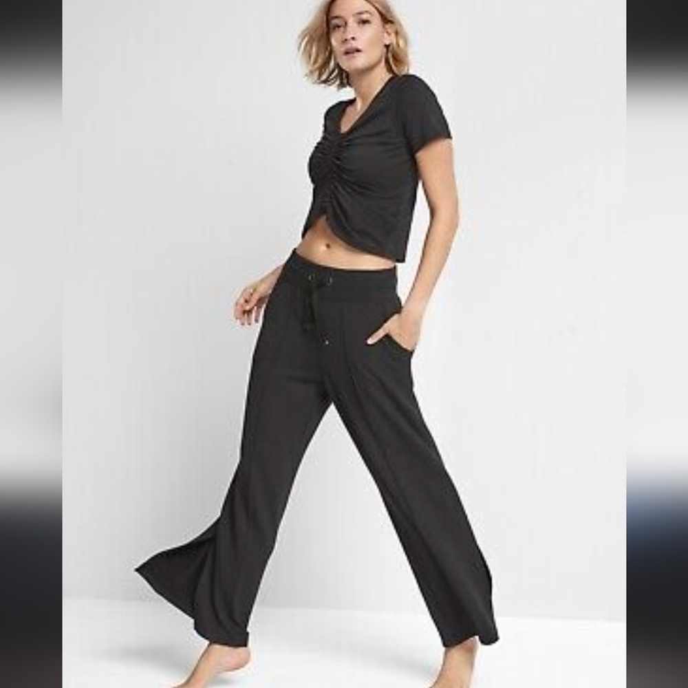 Athleta Black Sierra Wide Leg Sweatpants S Split Hem Drawstring Waist